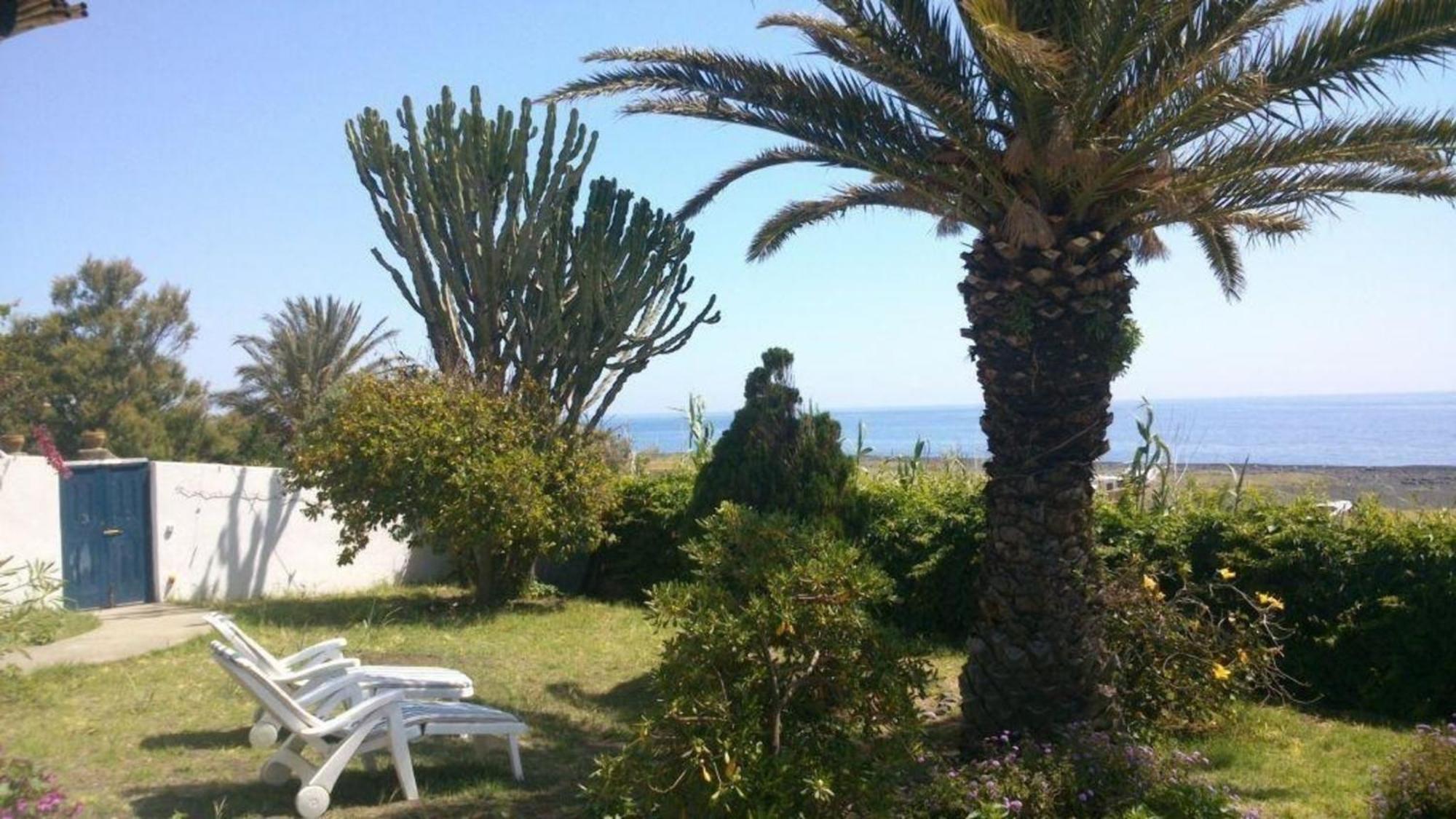 Ferienhaus Am Meer Mit Terrasse Und Garten Villa Stromboli Exterior photo